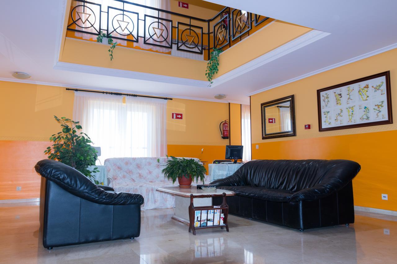 Hotel Avenida III Villadangos del Paramo Εξωτερικό φωτογραφία