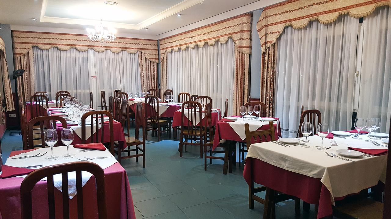 Hotel Avenida III Villadangos del Paramo Εξωτερικό φωτογραφία